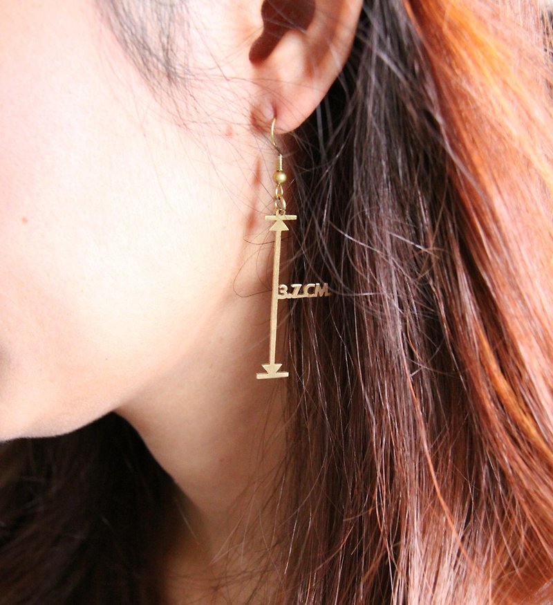 工具小量尺耳环 - 耳环/耳夹 - 其他金属 金色
