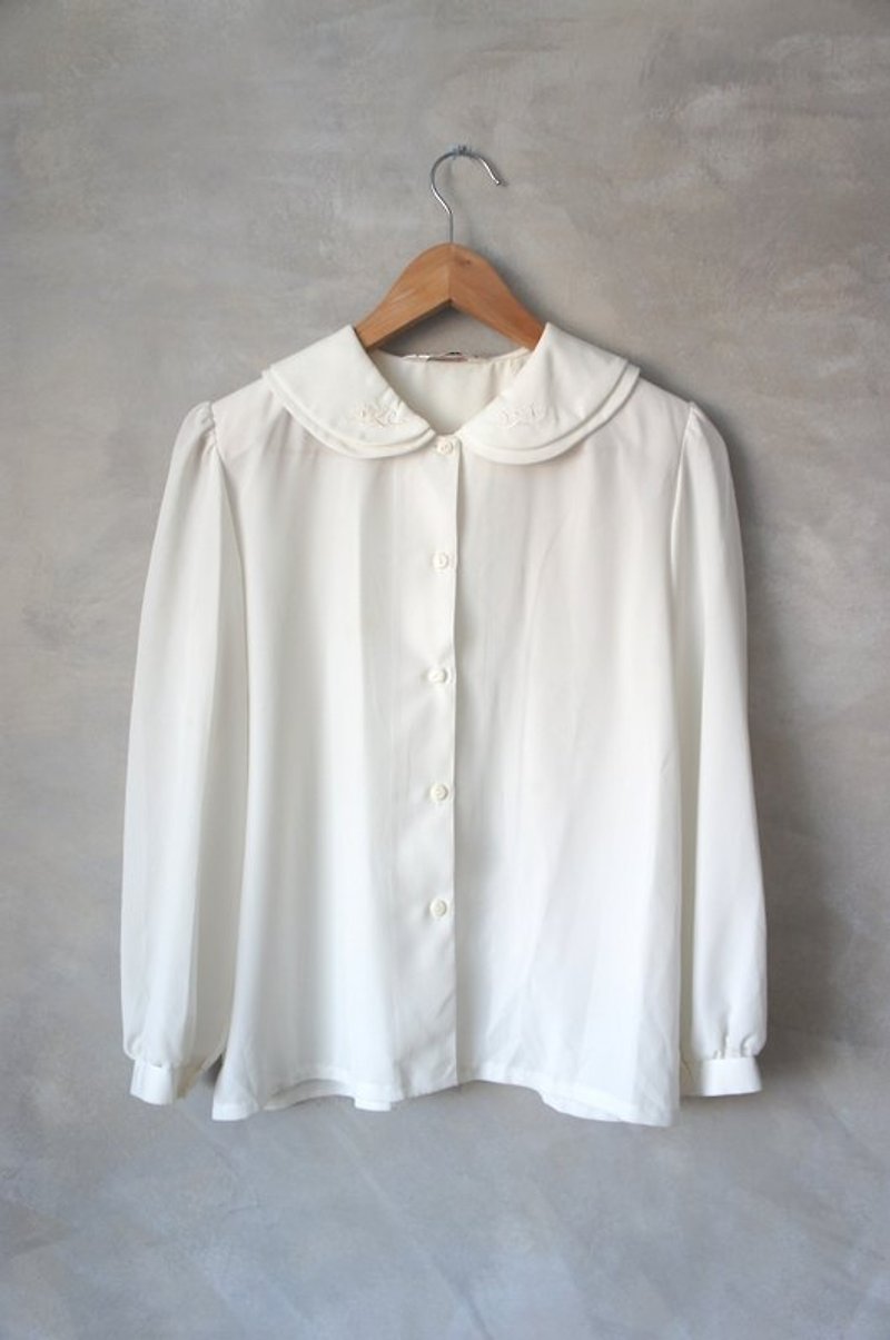 双层圆领綉花  长衬衫  Bea:Mon 古着 - 女装衬衫 - 其他材质 白色