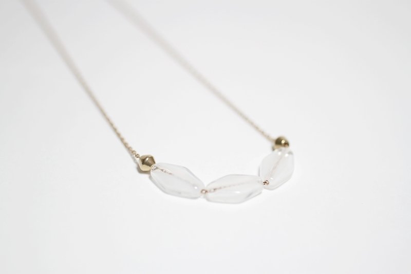 母亲节礼物 菱形白薄荷糖 天然石几何造型黄铜项链 - 锁骨链 - 玻璃 白色