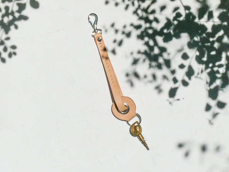 “不撞包”哔哔糖植鞣革全真皮钥匙圈（修长型） - 钥匙链/钥匙包 - 真皮 橘色