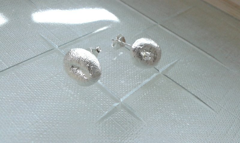纯银耳环 种子系列 设计师手工制品 古法熔银技术 - 耳环/耳夹 - 纯银 多色