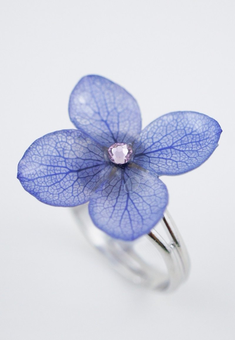 花园狂想曲 – 蓝色绣球花花材缀 Swarovski 水晶戒指 - 戒指 - 宝石 蓝色