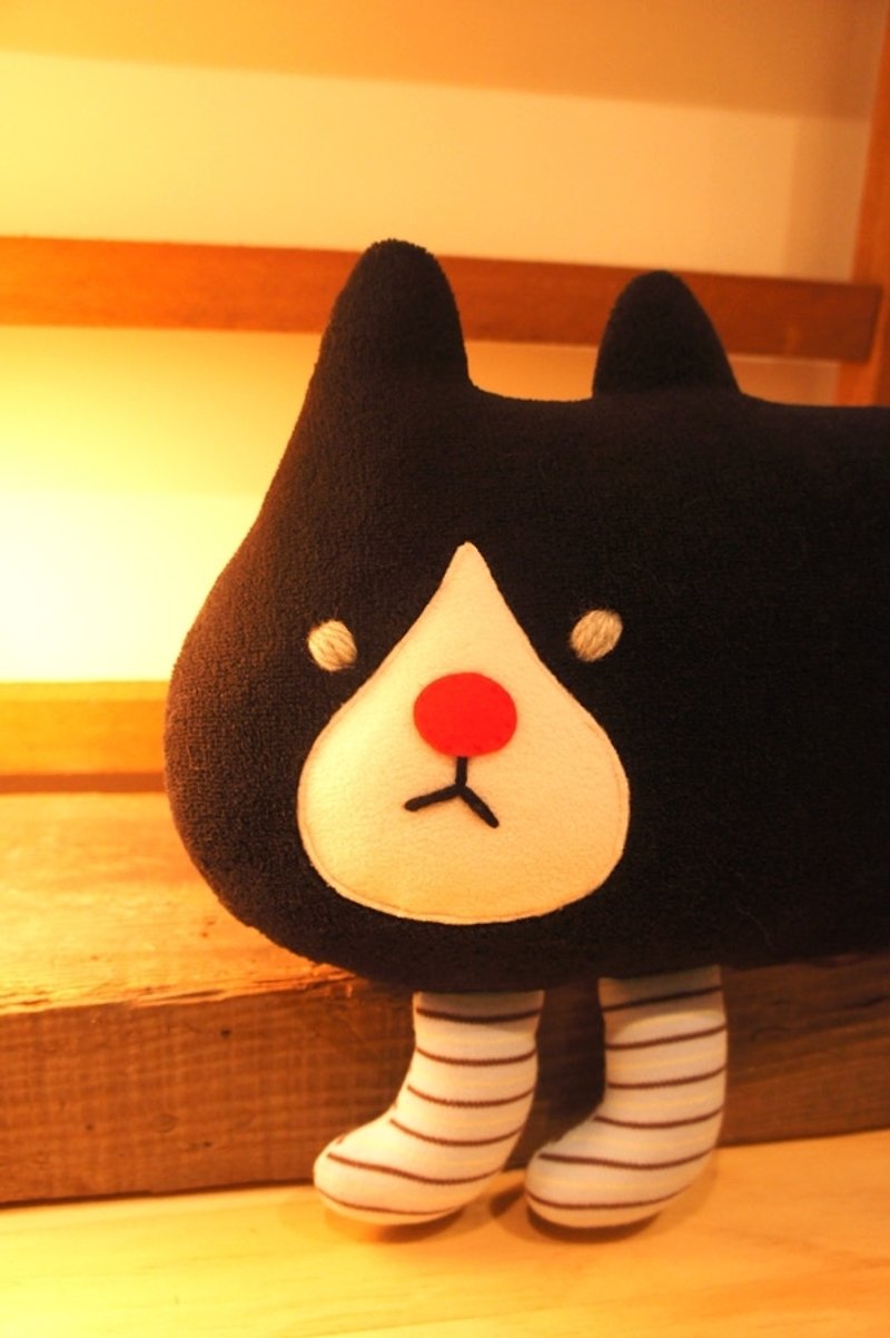 小黑猫 黑吉抱枕 午安枕 - 枕头/抱枕 - 其他材质 黑色