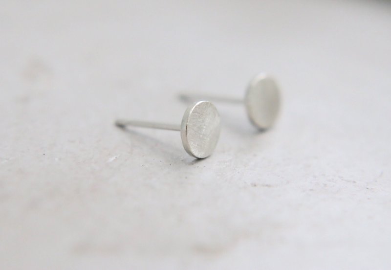 换季特卖 耳环 纯银 - 基本 - - 耳环/耳夹 - 纯银 银色