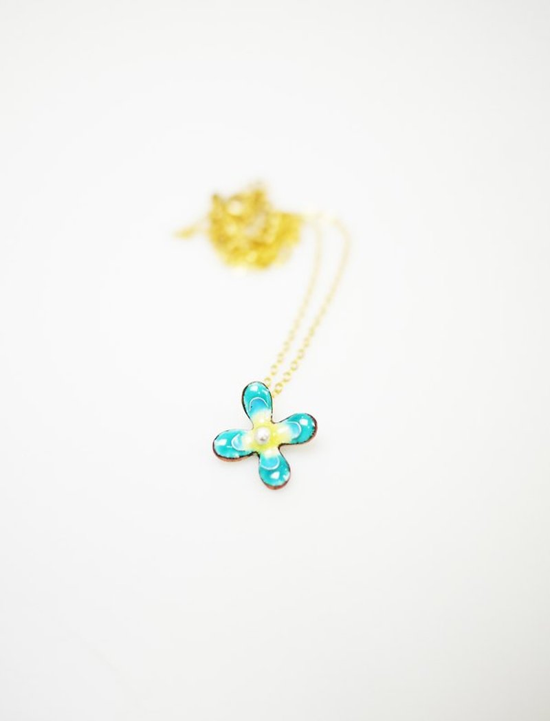 Flora Enameling Necklace花朵珐琅项炼(水蓝) - 项链 - 其他金属 蓝色