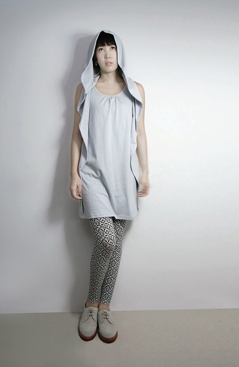 I . A . N Design 灰色有机棉连帽长版背心 Organic Cotton - 女装上衣 - 棉．麻 灰色