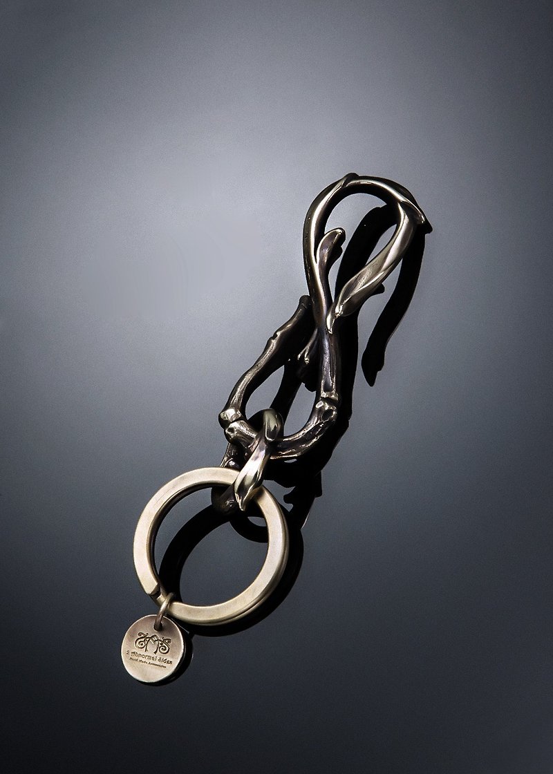 Marrow Key Chain  |  骨头花瓣简约流线钥匙圈 (S) - 钥匙链/钥匙包 - 铜/黄铜 金色