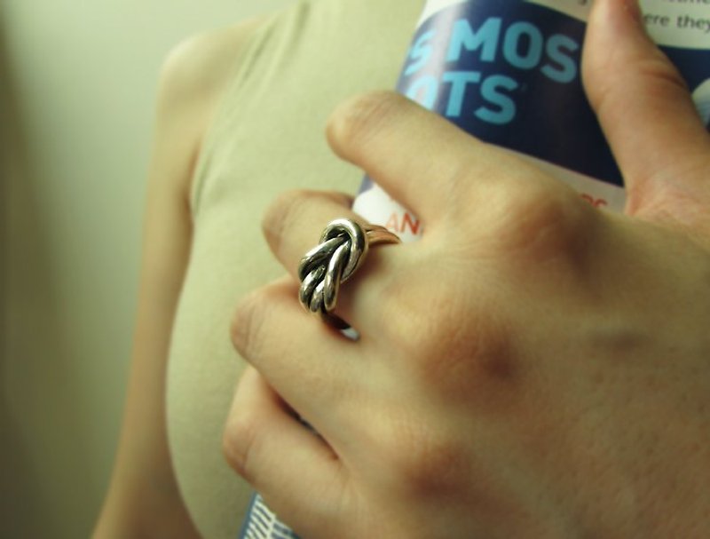 knot ring_结戒 | 设计师手工 纯银戒指 个性 原创 生日礼 热卖品 - 戒指 - 银 银色