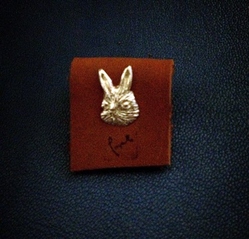 emmaAparty纯银耳环:Mini兔子(单只贩售) - 耳环/耳夹 - 纯银 