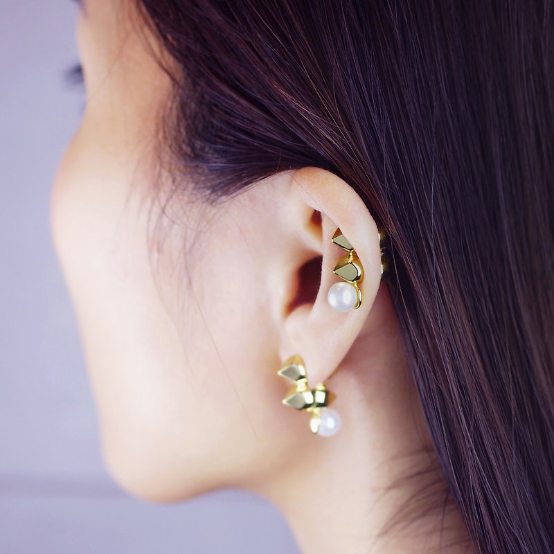 铆钉珍珠吸磁耳环 Haumea　 　男生礼物 - 耳环/耳夹 - 珍珠 金色