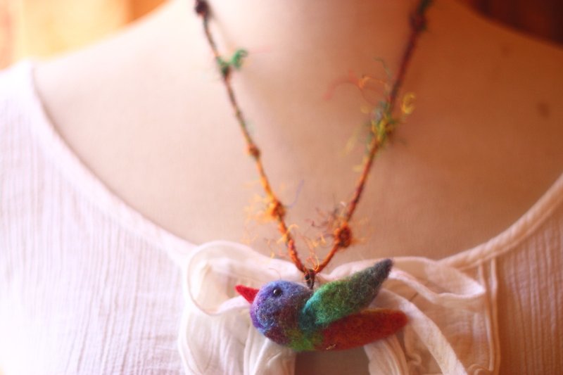 民族风彩虹小鸟项链搭配印度莎丽丝线 仅此一件 - 项链 - 羊毛 多色
