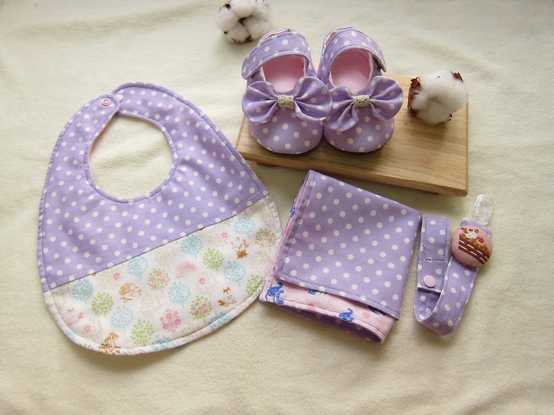 粉紫色点点婴儿宝贝弥月组-啾啾蝴蝶结宝宝鞋+围兜+奶嘴链+宝贝手帕 - 满月礼盒 - 其他材质 紫色