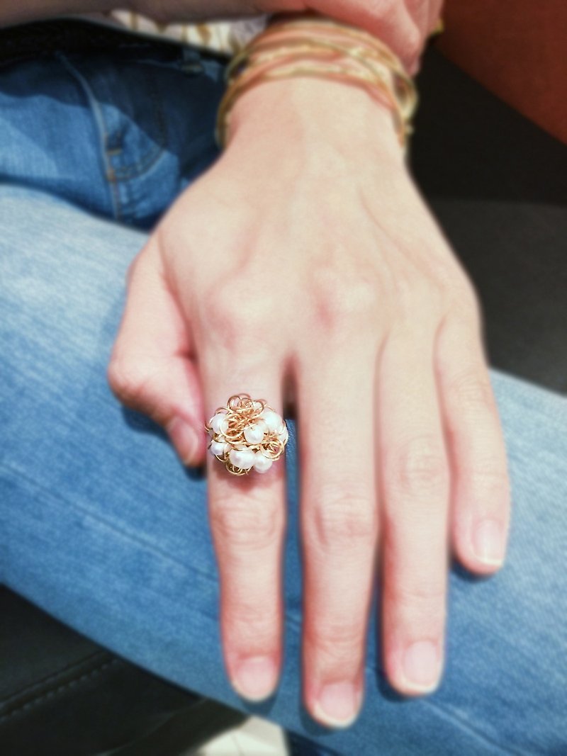 【捧花】珍珠戒指 - 戒指 - 其他金属 卡其色