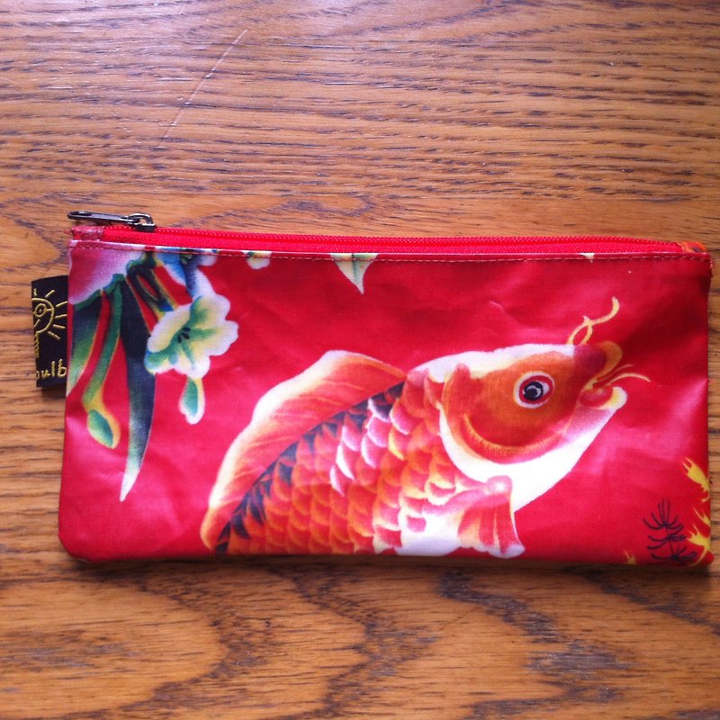 鲤跃龙门印花布贴胶袋 - 化妆包/杂物包 - 防水材质 红色