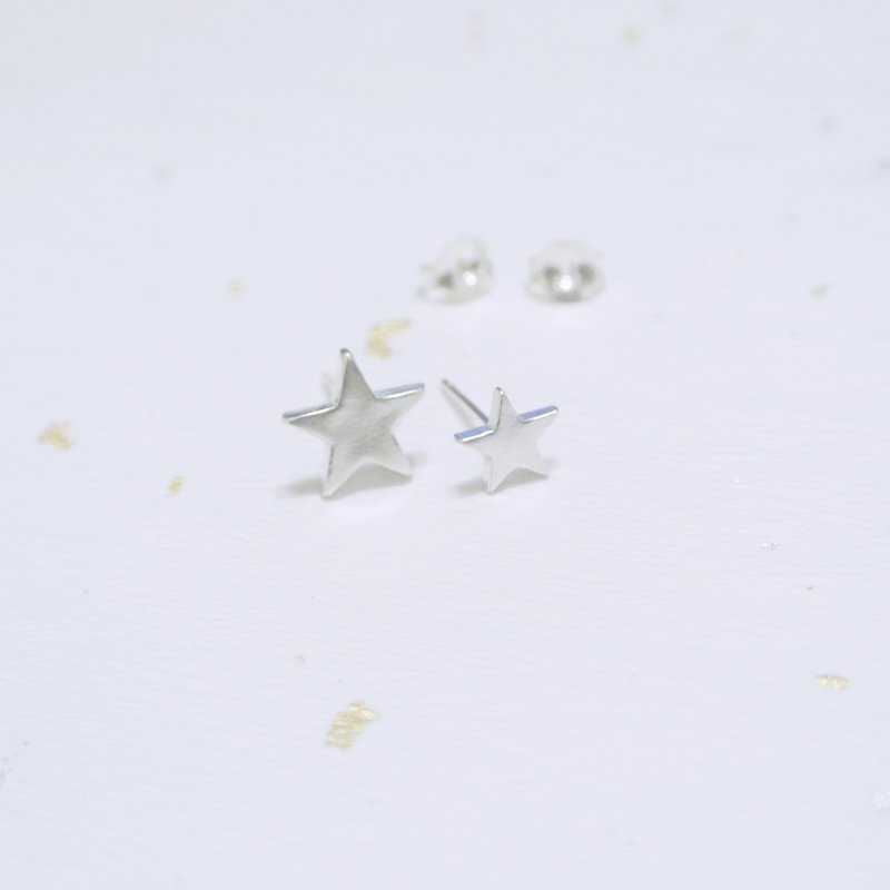 [圣诞节(交换礼物)]<符号系列> 夏夜双星(牛郎织女) 纯银耳环(针) - 耳环/耳夹 - 其他金属 