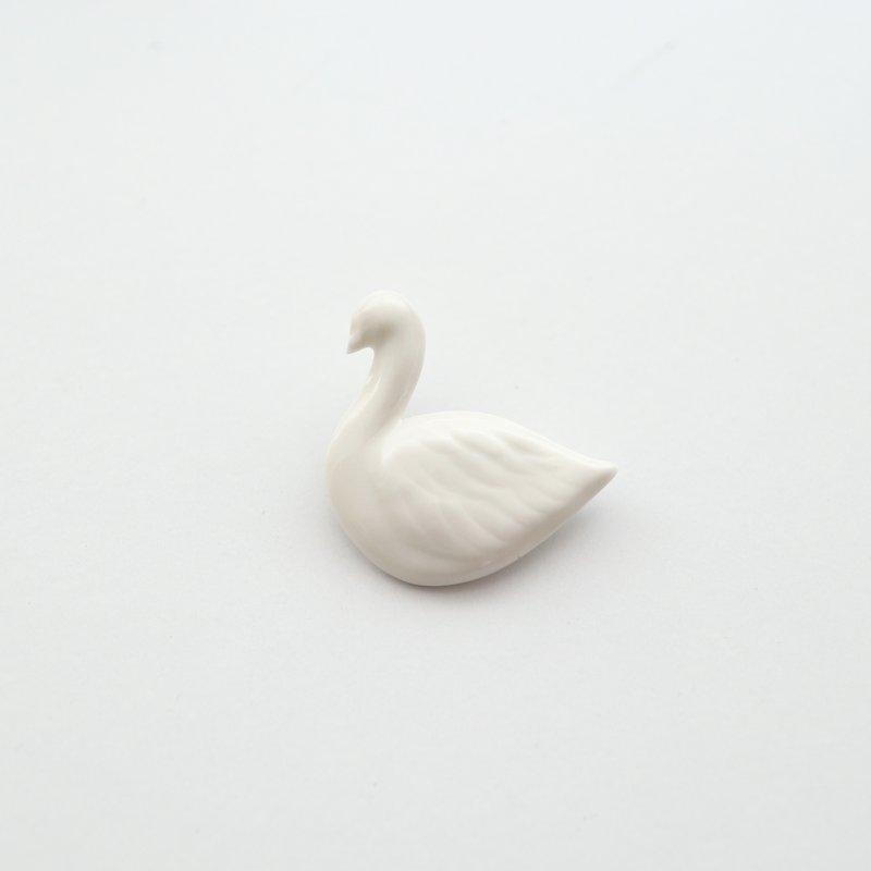 Swan brooch - 胸针 - 瓷 白色