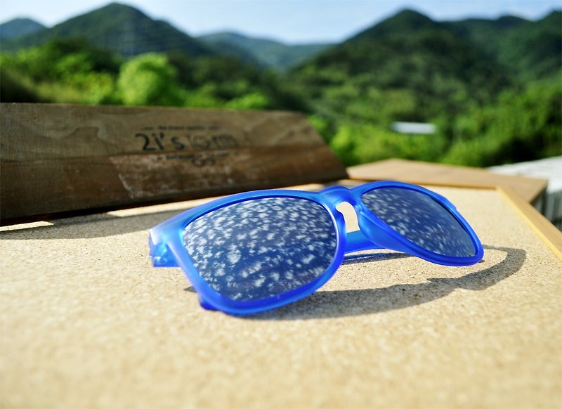 太阳眼镜│蓝色雾面框│银色反光镜片│抗UV400│2is Ethan - 眼镜/眼镜框 - 塑料 蓝色