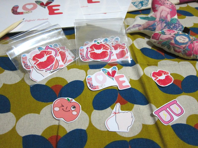 【LoVE】情人节手绘防水贴纸组(共5个图案) - 贴纸 - 纸 粉红色