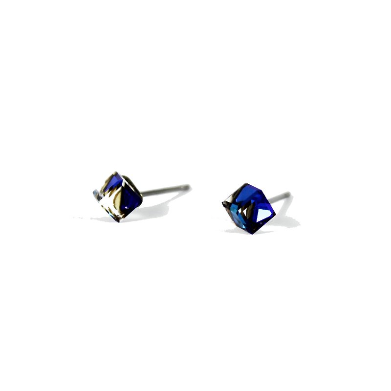 比比的眼"晶"系列-透明蓝小方块水晶耳针(邮寄包邮) - 耳环/耳夹 - 宝石 