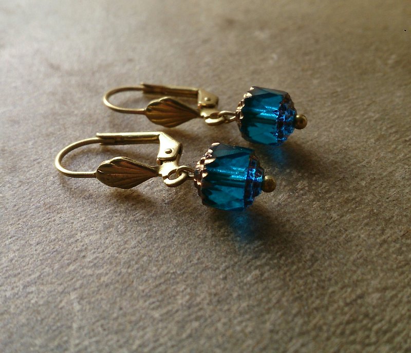 布拉格系列-深蓝捷克玻璃水晶耳环 - 耳环/耳夹 - 其他材质 蓝色