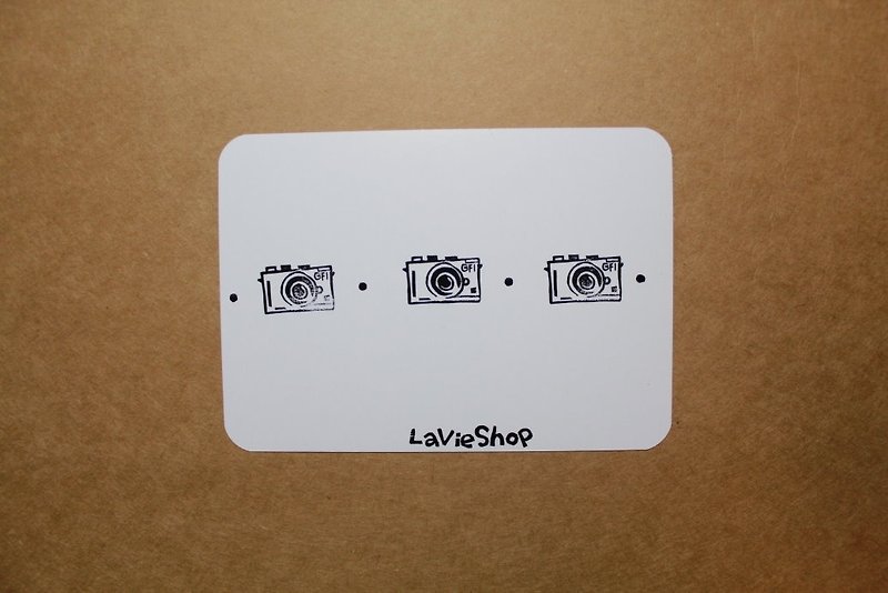 【LaVieShop＊手作杂货】相机排排站 GF1 微单眼相机 EVIL．手工刻印明信片/卡片．高质感防水相纸 - 卡片/明信片 - 纸 白色