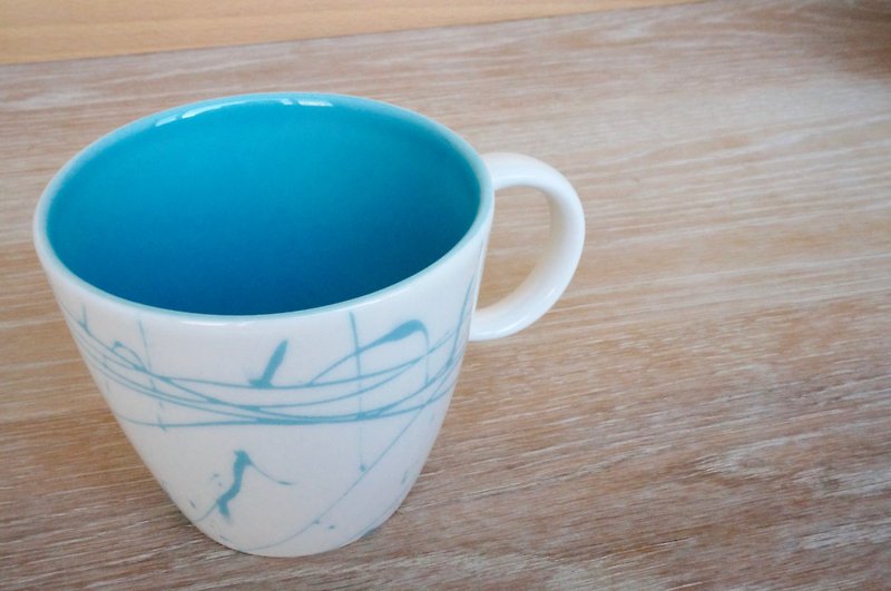 泼泼系列 马克杯 (杯内薄荷蓝款) - 咖啡杯/马克杯 - 瓷 蓝色