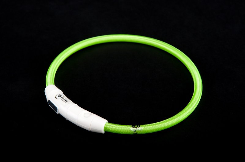 【MYZOO】Nightwalker LED宠物项圈/尺寸M - 项圈/牵绳 - 塑料 绿色