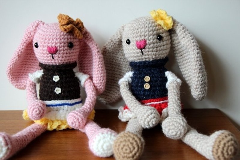 垂耳兔短裙女孩 高领毛衣 毛线玩偶 - 玩具/玩偶 - 其他材质 粉红色