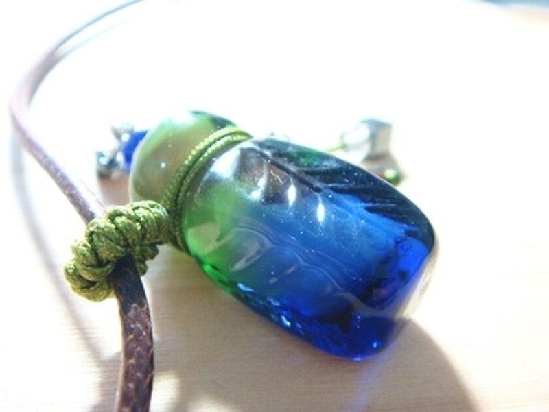 柚子林琉璃 - 精油瓶 闻香瓶  - 设计款 - 健康 (立体四方瓶) - 项链 - 玻璃 多色