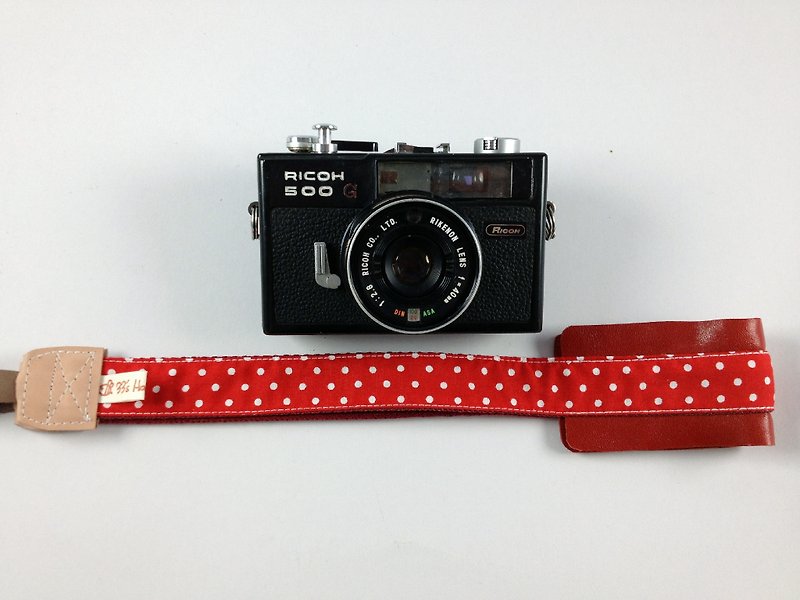 手作单眼.类单眼减压相机背带.相机背绳---红色点点款 圣诞节 交换礼物 - 编织/刺绣/羊毛毡/裁缝 - 棉．麻 红色