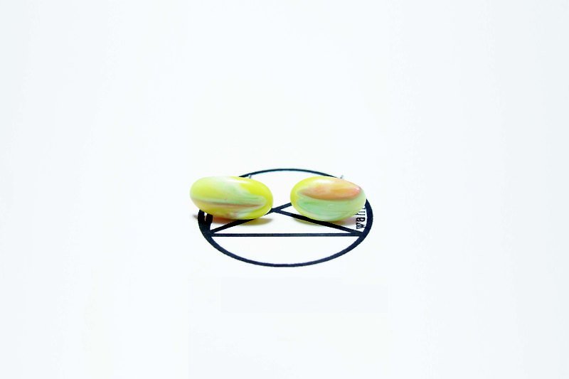 【Wahr】线条耳环(一对) - 耳环/耳夹 - 其他材质 黄色