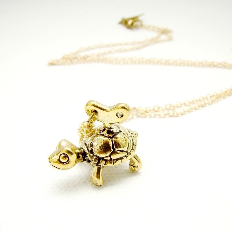 Wind up Turtle pendant in brass ,Rocker jewelry ,Skull jewelry,Biker jewelry - 项链 - 其他金属 