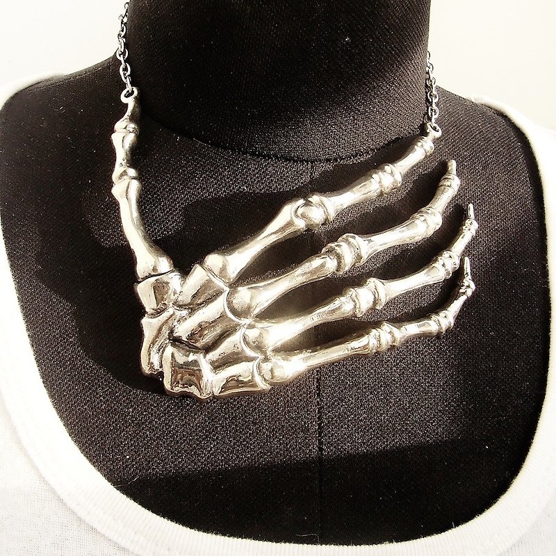Hand bone necklace in white bronze color,Rocker jewelry ,Skull jewelry,Biker jewelry - 项链 - 其他金属 