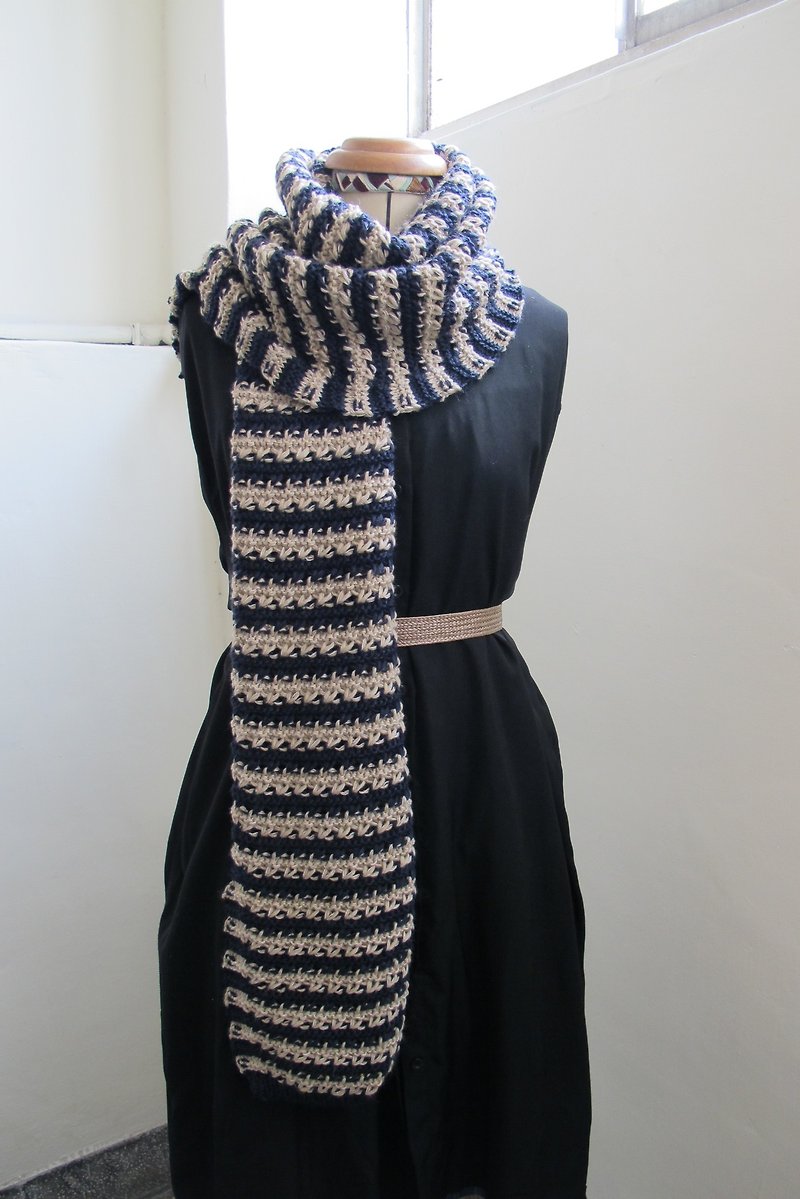 Lan毛线围巾(米深蓝条纹) - 围巾/披肩 - 其他材质 蓝色