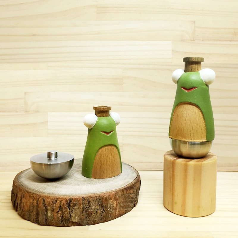 闻森笛 –立体雕刻版台北树蛙 卡祖笛 KAZOO 公仔 - 吉他/乐器 - 木头 绿色