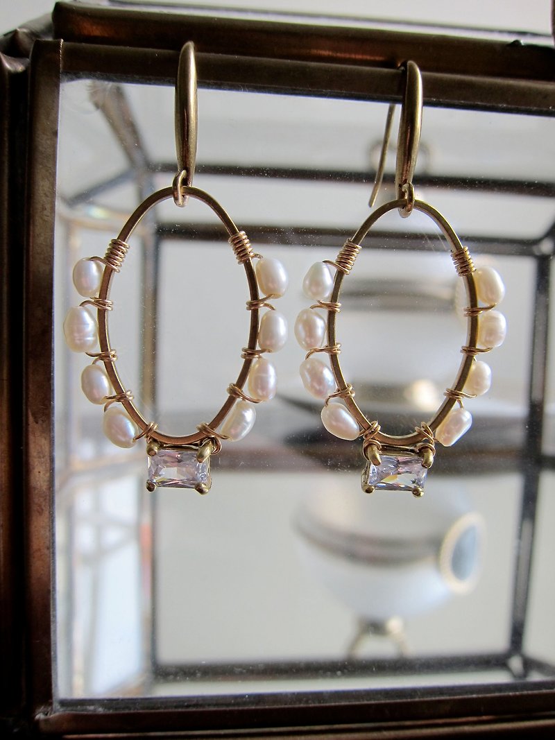 ∴Minertés=珍珠、锆石、简约黄铜耳环=∴ - 耳环/耳夹 - 宝石 金色