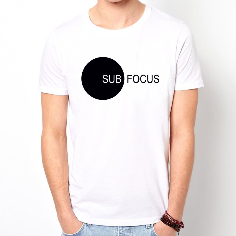 SUB FOCUS短袖T恤-2色 几何 文青 艺术 设计 时髦 文字 - 男装上衣/T 恤 - 其他材质 多色