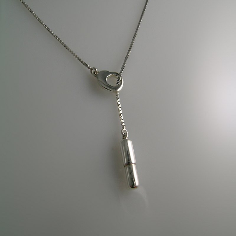 FUHSIYATUO 芙西雅朵 2013年一月最新款设计 爱情丸子纯银坠饰 - 项链 - 其他金属 白色
