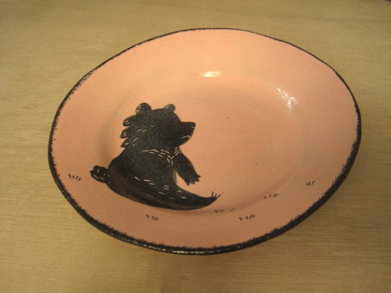 DoDo手作 悄悄话.动物剪影系列-黑熊圆盘(粉红色) - 盘子/餐盘/盘架 - 陶 粉红色