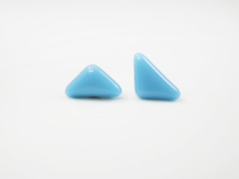 三角型手工琉璃耳环-亮蓝 - 耳环/耳夹 - 玻璃 蓝色