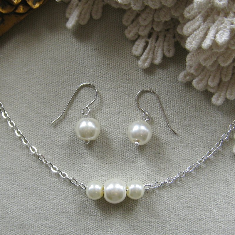 珍珠颈炼耳环套装 (Pearl necklace and earring set) - 项链 - 玻璃 