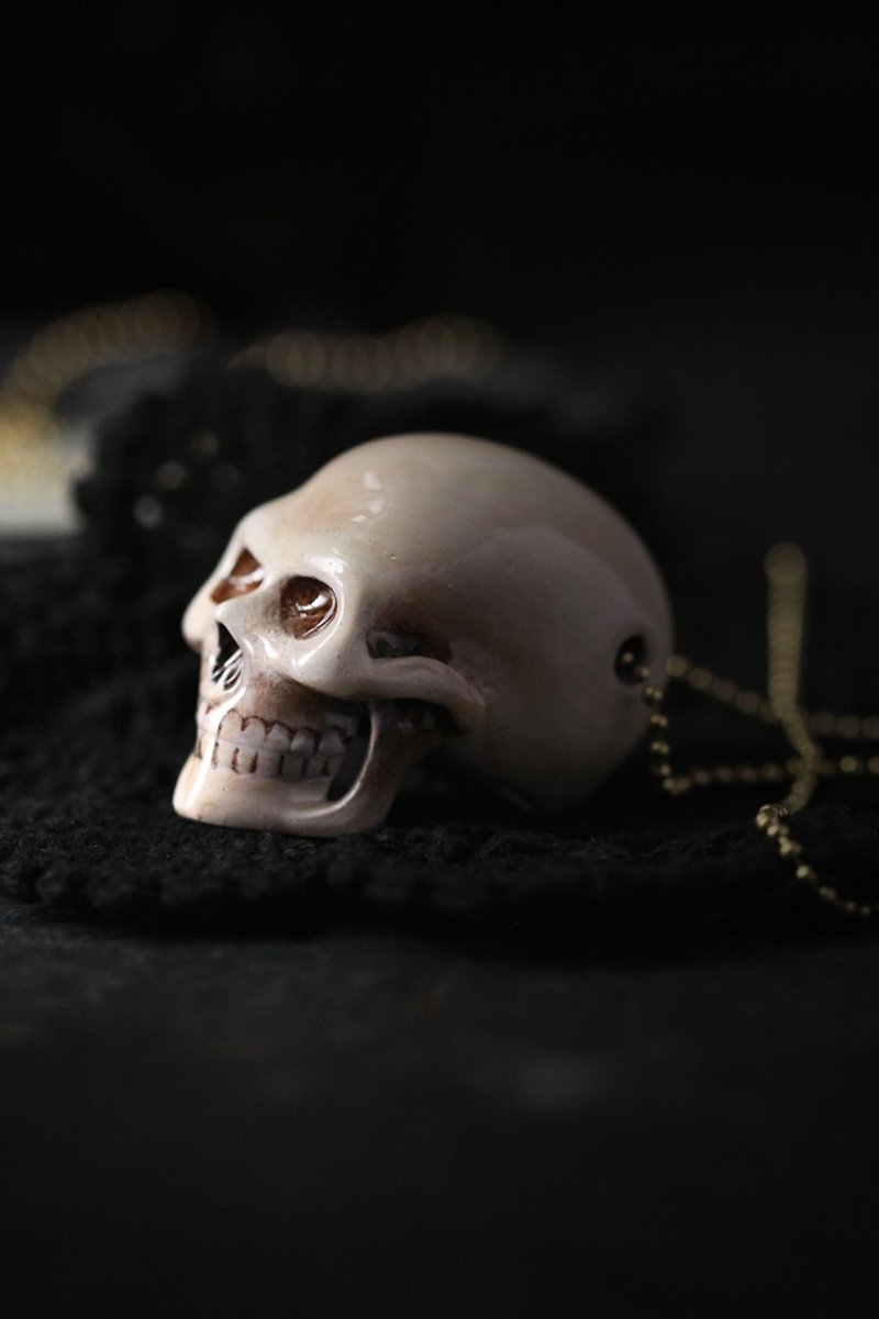 Big Human Skull Long Back Head Charm Necklace - Painted Version. - 项链 - 其他金属 
