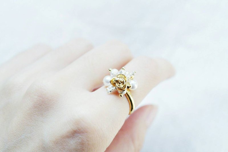 推荐《小花坊系列》金色玫瑰 银白迷你花束戒指 - 戒指 - 宝石 