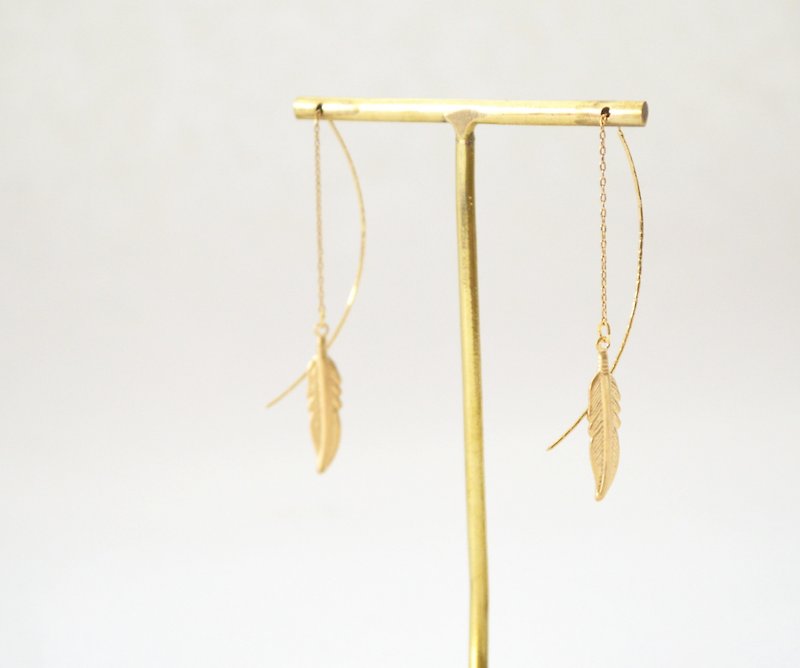 earrings Feather American Pierce - 耳环/耳夹 - 其他金属 金色