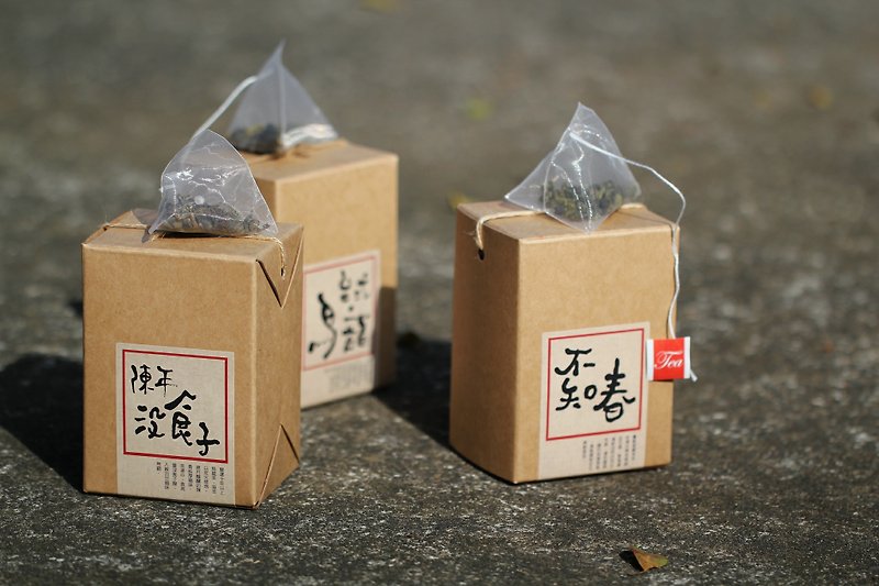 简单喝好茶-不知春 tea bag x 10包入 - 茶 - 植物．花 金色