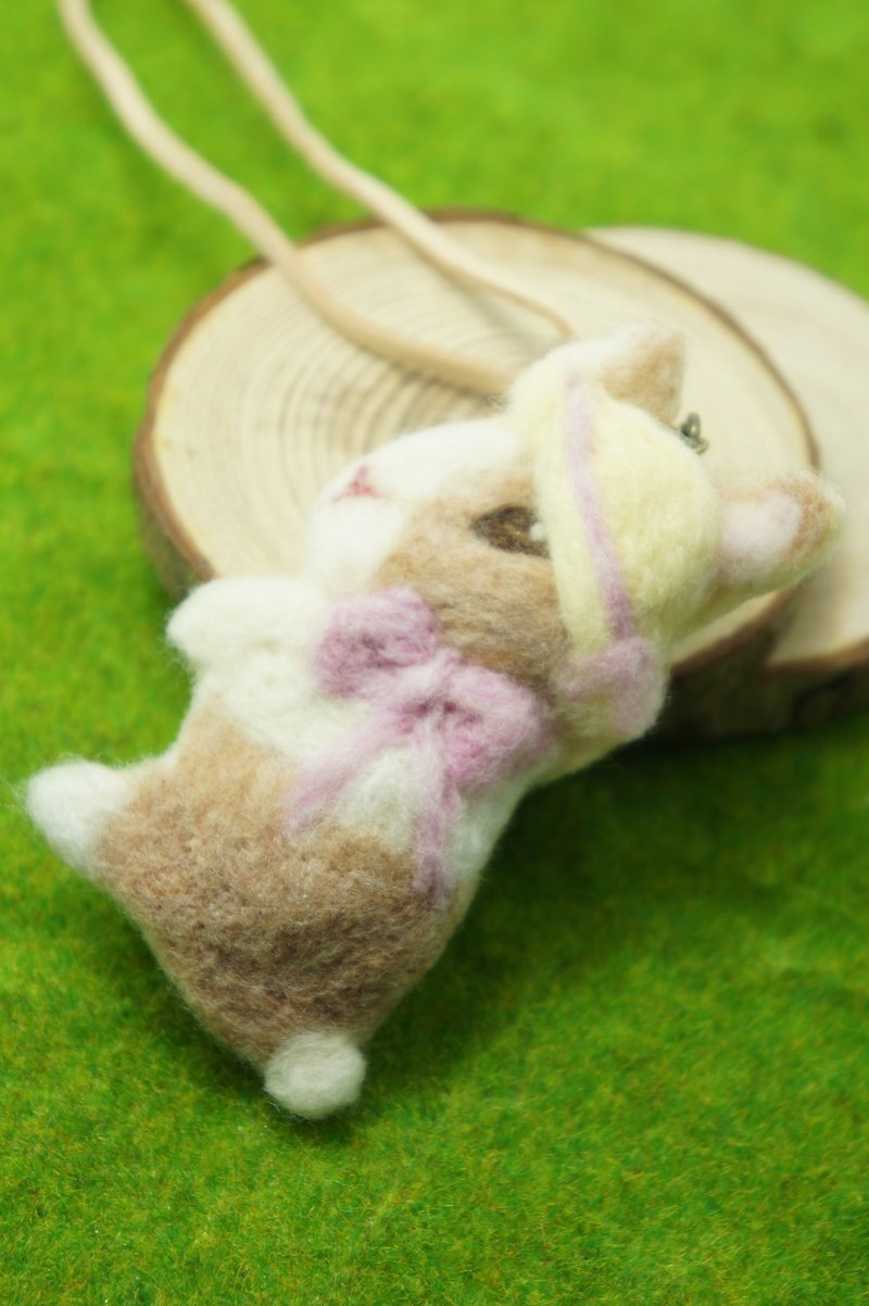 羊毛毡の郊外游玩半立体兔兔项链 扣针 胸针两用 - 胸针 - 羊毛 粉红色
