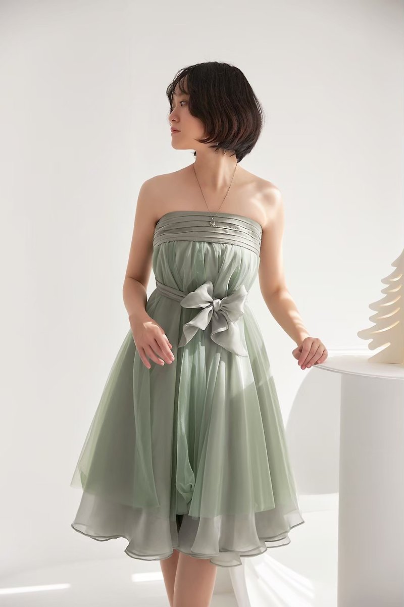 【露台上的波丽】重工瀑布纱裙 绿绿 平口礼服 大蝴蝶结 - 裙子 - 其他材质 绿色