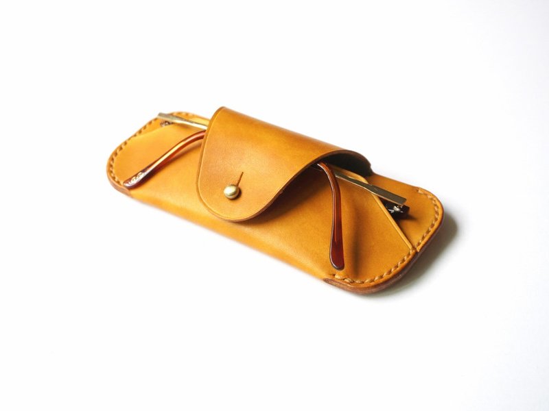 Customized Gift Sunglasses Case in Mustard Yellow leather / spectacle case - 墨镜 - 真皮 黄色