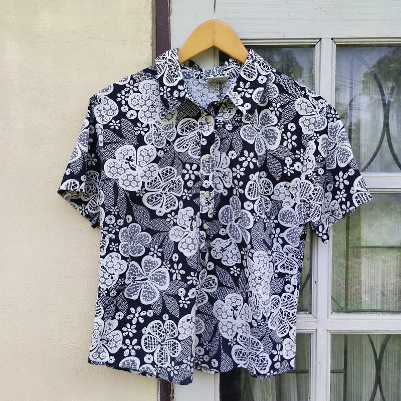 复古赤脚夏威夷传统黑白花卉印花夏威夷衬衫 - 男装衬衫 - 棉．麻 黑色