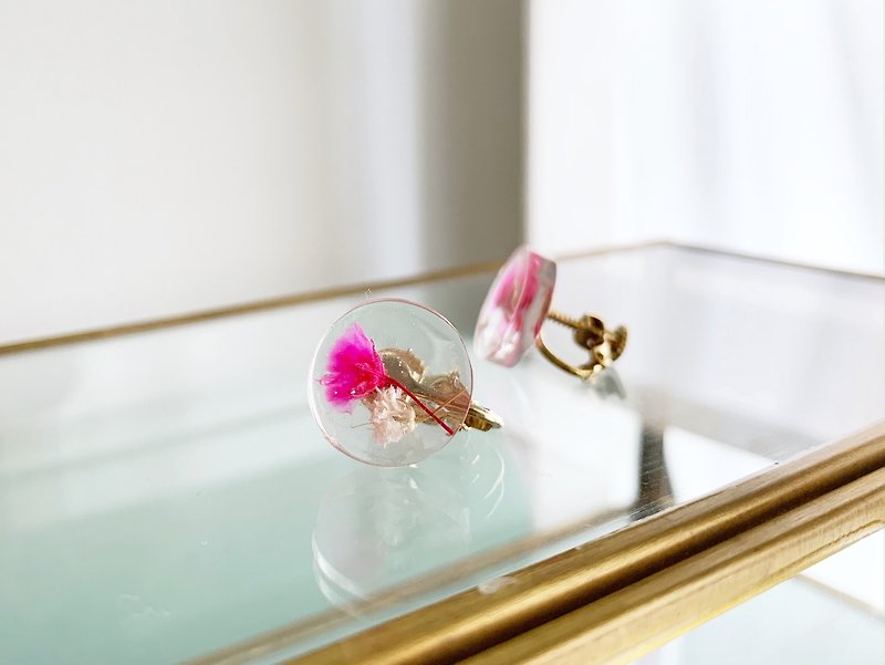 涼やかなかすみ草スタッド(一粒)レジンイヤリング(14mm) - 耳环/耳夹 - 树脂 粉红色